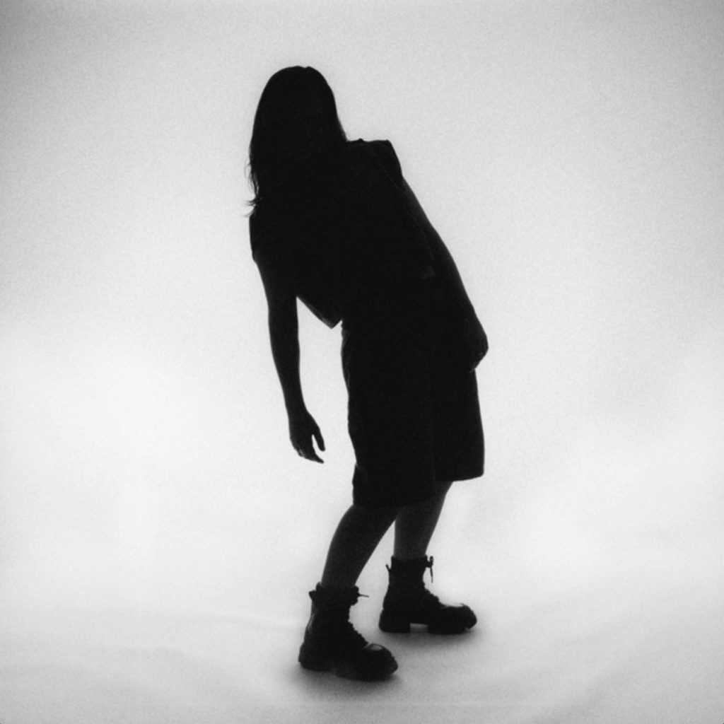 Lou Mey – Single: Faux semblants – 2025